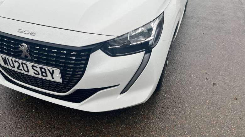 Peugeot 208 1.2 PureTech 100 Allure 5dr EAT8 Petrol Hatchback